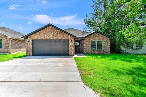 2205 N Hickory St, Sherman, TX, 75092-2726 | Card Image