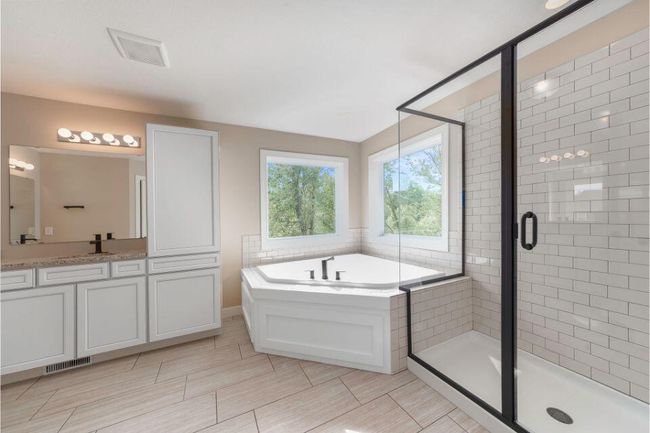 Stock photo- primary bath | Image 19