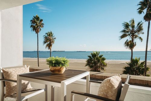 52-1200 E Ocean Blvd, Long Beach, CA, 90802-5827 | Card Image