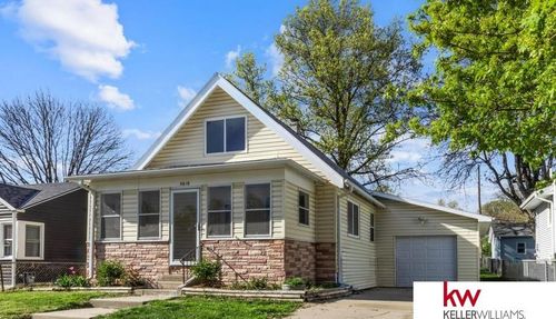 5618 Dorcas St, Omaha, NE, 68106-2240 | Card Image