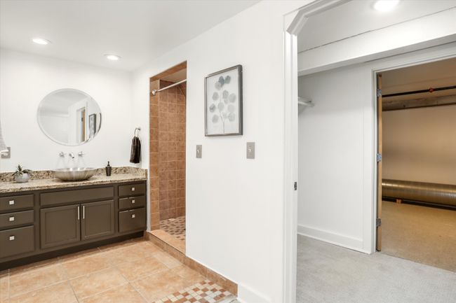 APT-4 - 2843 E Grand Blvd, Condo with 2 bedrooms, 2 bathrooms and null parking in Detroit MI | Image 15