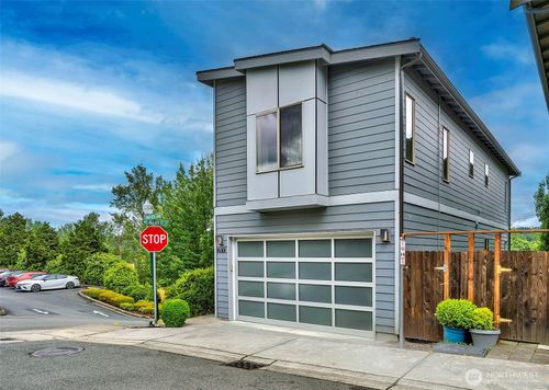 16301 Main View Ln Ne, Duvall, WA, 98019-8648 | Card Image