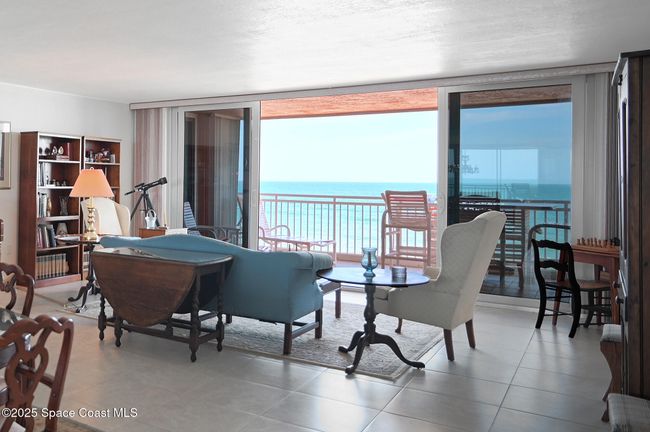 402 - 5635 Highway A1a, Condo with 3 bedrooms, 3 bathrooms and null parking in Melbourne Beach FL | Image 12