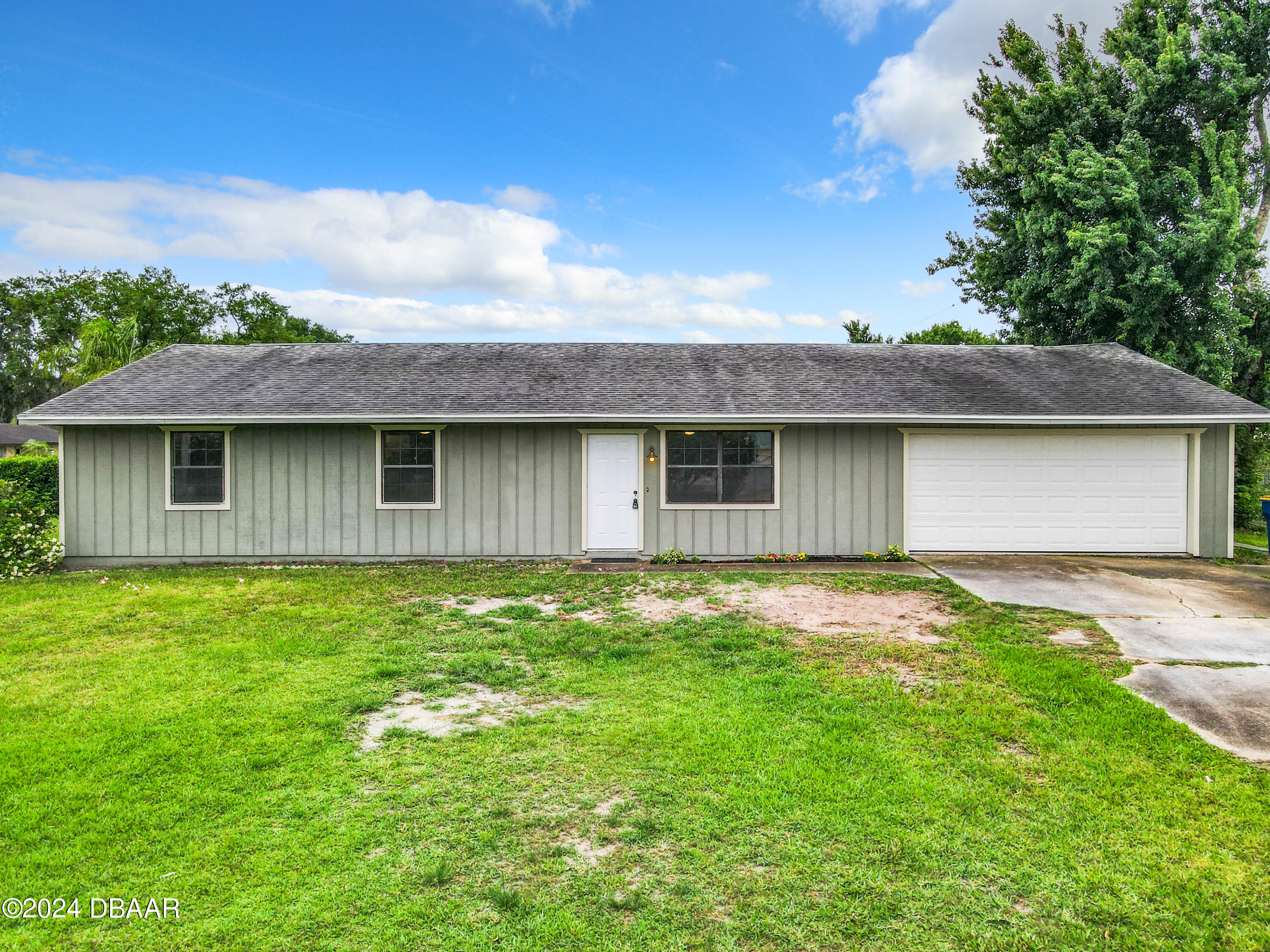 Travelers Palm Dr, Edgewater, FL 32132