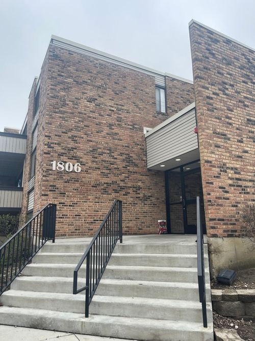 204-1806 Hemlock Pl, Schaumburg, IL, 60173-4227 | Card Image