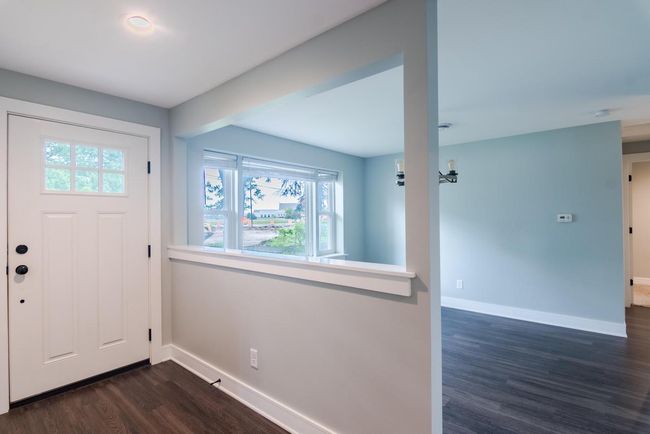 1300 State Road 83, House other with 2 bedrooms, 1 bathrooms and null parking in Hartland WI | Image 5