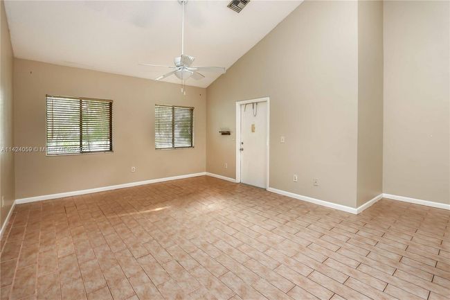 0 - 444 Se 14th St, Townhouse with 2 bedrooms, 2 bathrooms and null parking in Dania Beach FL | Image 9