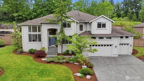 24121 Ne 1st Pl, Sammamish, WA, 98074-3445 | Card Image