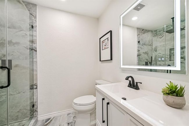 Secondary bath with beautiful shower! | Image 28