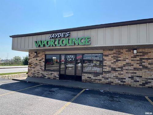1-4601 16th St, Moline, IL, 61265-7000 | Card Image