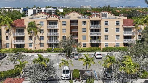 108-529 E Sheridan St, Dania Beach, FL, 33004-5814 | Card Image