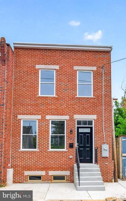 702 N Church St, WILMINGTON, DE, 19801-4330 | Card Image