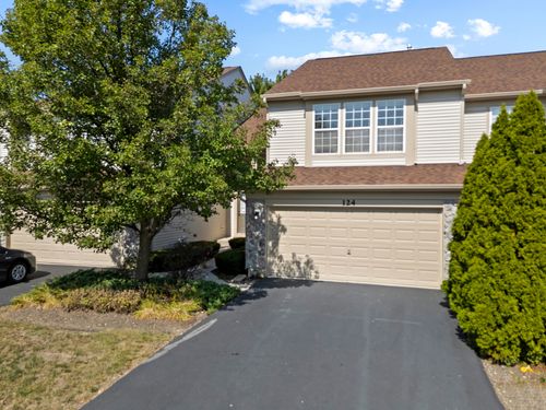124 W Buckingham Dr, Round Lake, IL, 60073-5636 | Card Image