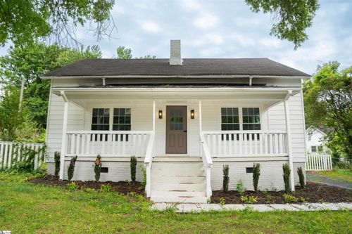 41 2nd St, Greenville, SC, 29611-4302 | Card Image
