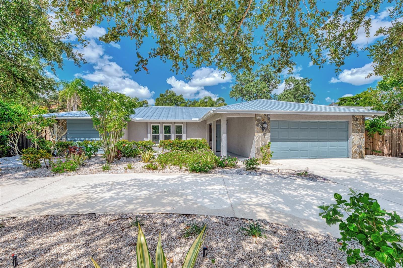 Riverwood Ave, Sarasota, FL 34231
