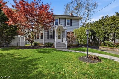 21 Edgewood Rd, Denville, NJ, 07834-2106 | Card Image