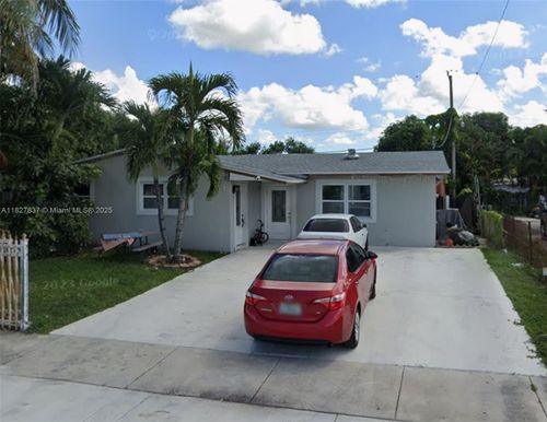 18901 Nw 44th Ave, Miami Gardens, FL, 33055-2619 | Card Image