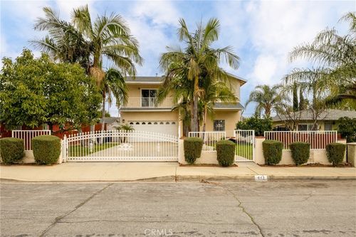 642 N 6th Ave, Upland, CA, 91786-4843 | Card Image