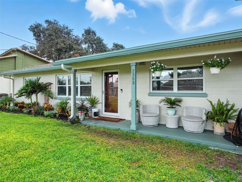 2353 N Crystal Lake Dr, Lakeland, FL, 33801-6571 | Card Image