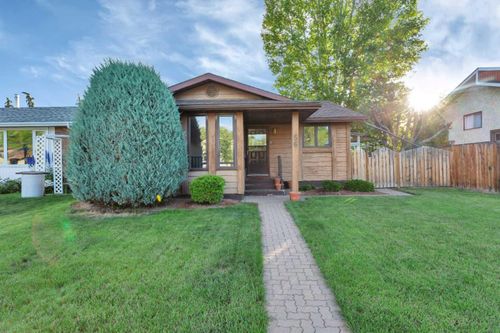 56 Haliburton Crescent, Red Deer, AB, T4N6K3 | Card Image