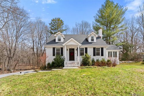 70 Oscawana Lake Rd, Putnam Valley, NY, 10579-3012 | Card Image