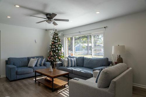 457 E Highland St, ALTAMONTE SPRINGS, FL, 32701-7832 | Card Image