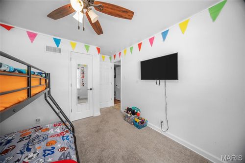 9639 Cutler Dr, Saint Louis, MO, 63137-1347 | Card Image