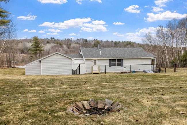 303 High St, House other with 2 bedrooms, 1 bathrooms and null parking in Boscawen NH | Image 4