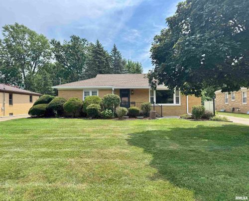 161 Hawkinson Ave, Galesburg, IL, 61401-3425 | Card Image