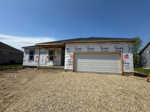 427 River Bend Dr, GENOA, IL, 60135-1440 | Card Image