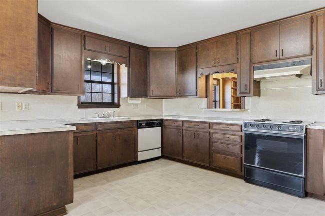 8232 Fm 2145, Home with 3 bedrooms, 3 bathrooms and null parking in Ledbetter TX | Image 13