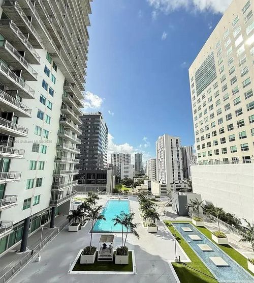 apt-1225-690 Sw 1st Ct, MIAMI, FL, 33130-2913 | Card Image