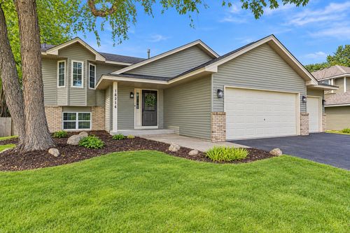 18214 Ironton St Nw, Elk River, MN, 55330-1839 | Card Image