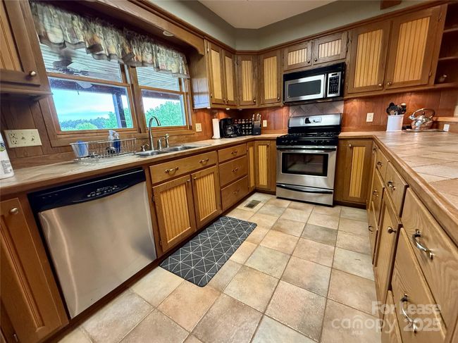 441 Bee Hive Rd, House other with 3 bedrooms, 3 bathrooms and null parking in Columbus NC | Image 11