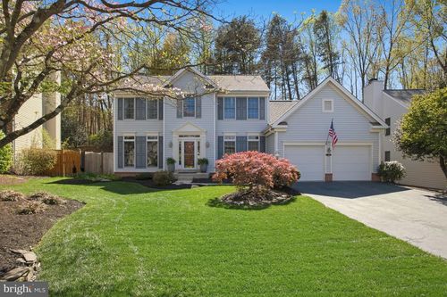 3937 Leaf Lawn Ln, Woodbridge, VA, 22192-4922 | Card Image