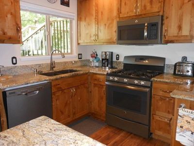 11977 Lakeshore S, House other with 3 bedrooms, 2 bathrooms and null parking in Auburn CA | Image 3