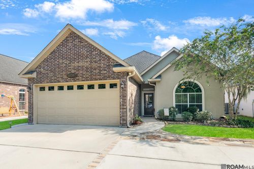 21161 Waterfront East Dr, Maurepas, LA, 70449-5305 | Card Image