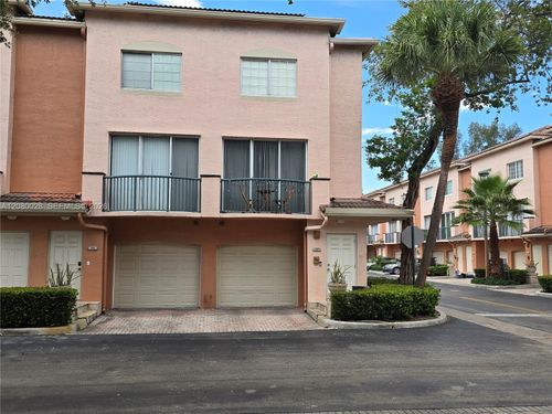 818-2107 Se 10th Ave, Fort Lauderdale, FL, 33316-4509 | Card Image