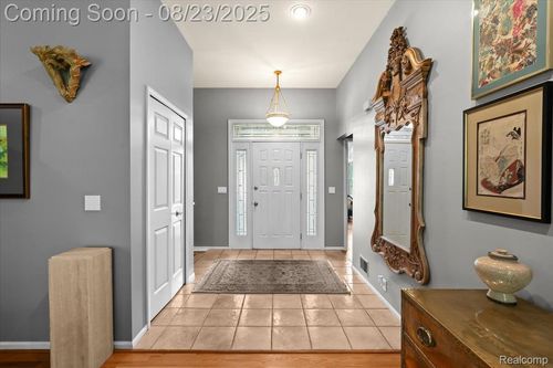 5770 Point Of The Woods Dr, West Bloomfield, MI, 48324-2155 | Card Image