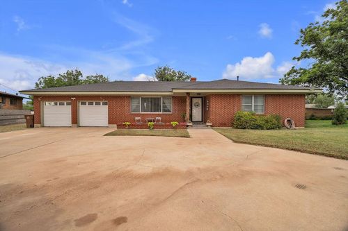 1711 Harvard Ave, Big Spring, TX, 79720-3407 | Card Image