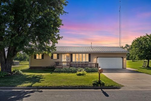 715 Chicago Avenue, Viroqua, WI, 54665 | Card Image