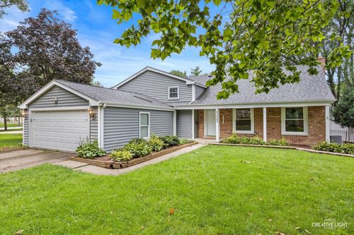 1333 Briarwood Dr, Naperville, IL, 60540-5027 | Card Image