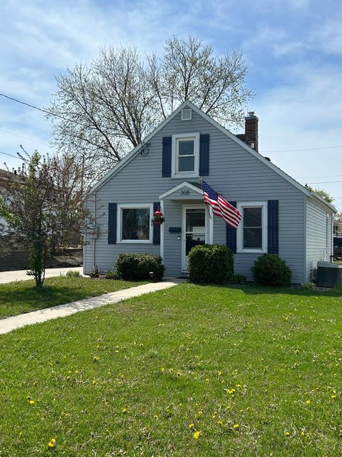 308 1st St E, Stewartville, MN, 55976-1225 | Card Image