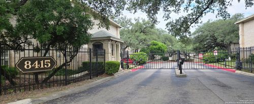 401-8415 Fredericksburg Rd, San Antonio, TX, 78229-3302 | Card Image