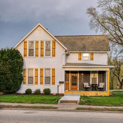 2621 N 3rd St, Clinton, IA, 52732-1815 | Card Image