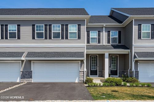 805 Aviator Ave, Marlboro, NJ, 07746-2636 | Card Image