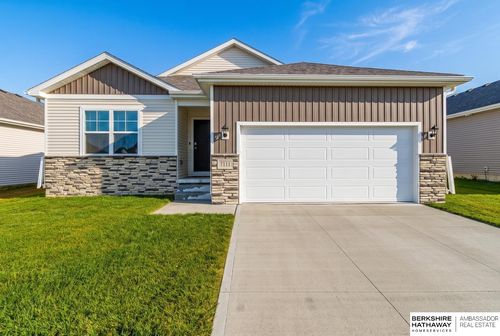 7111 S 205th St, Gretna, NE, 68028-8129 | Card Image