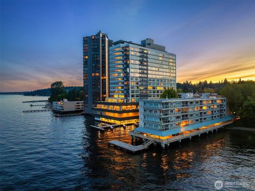 201-1810 43rd Ave E, Seattle, WA, 98112-3282 | Card Image