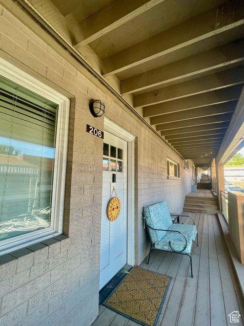 apt-206-650 N 300 W, Salt Lake City, UT, 84103-1365 | Card Image