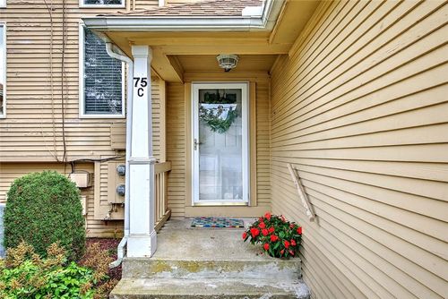 c-75 Valley Green Ct, North Providence, RI, 02904 | Card Image